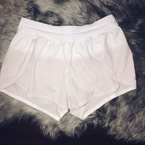 lululemon athletica Pants - Lululemon tracker shorts 🍋